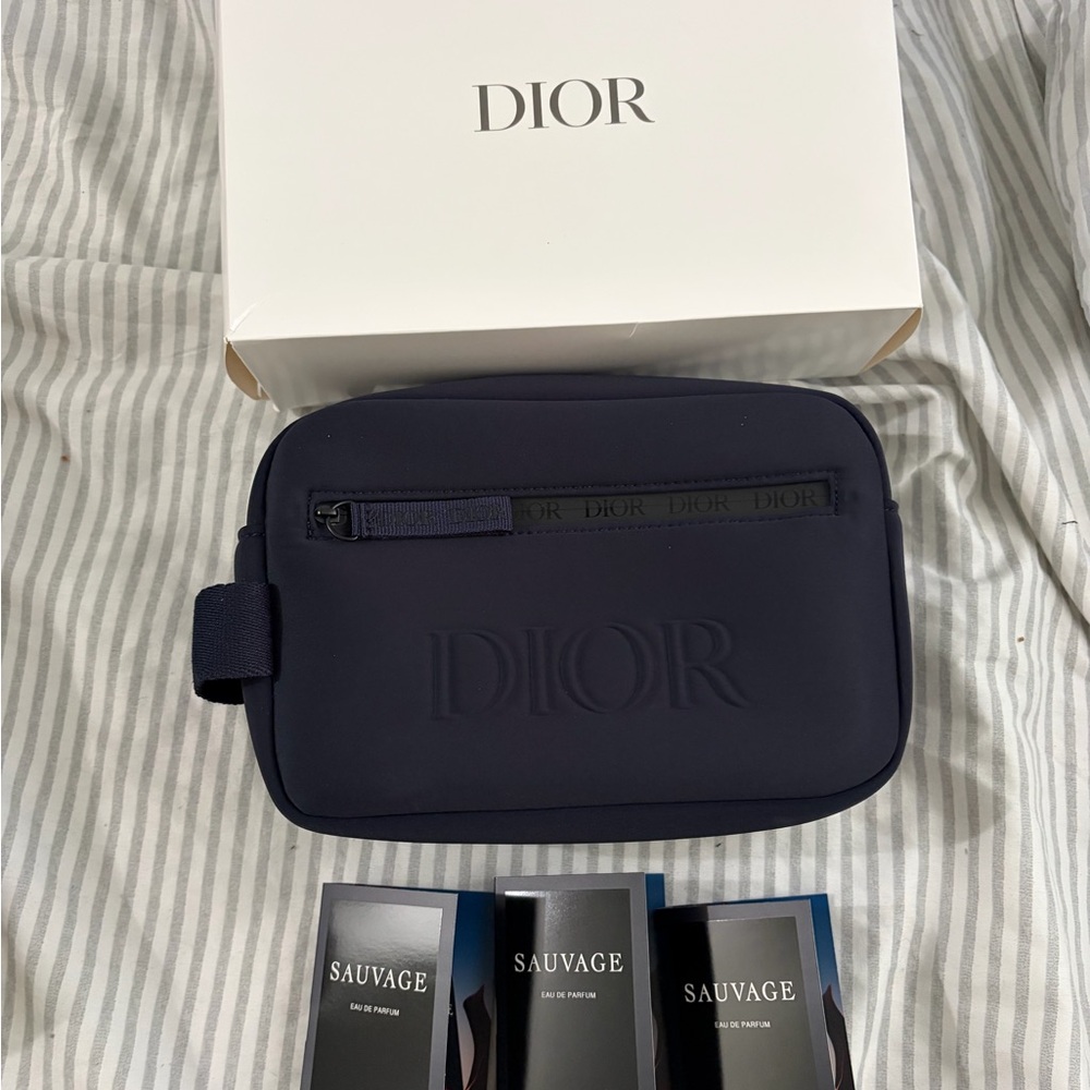 Dior Men's Dark Blue Toiletry Bag
